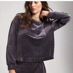 NWT Women's Soma Velour Crewneck Sweatshirt